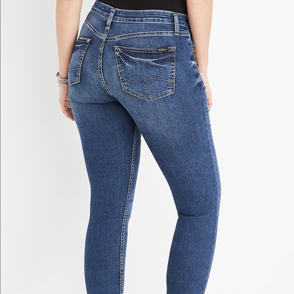 Silver Jeans Co.® Authentic Skinny Curvy Mid Rise Jean Dark Sandblast SZ 0 - Picture 3 of 5